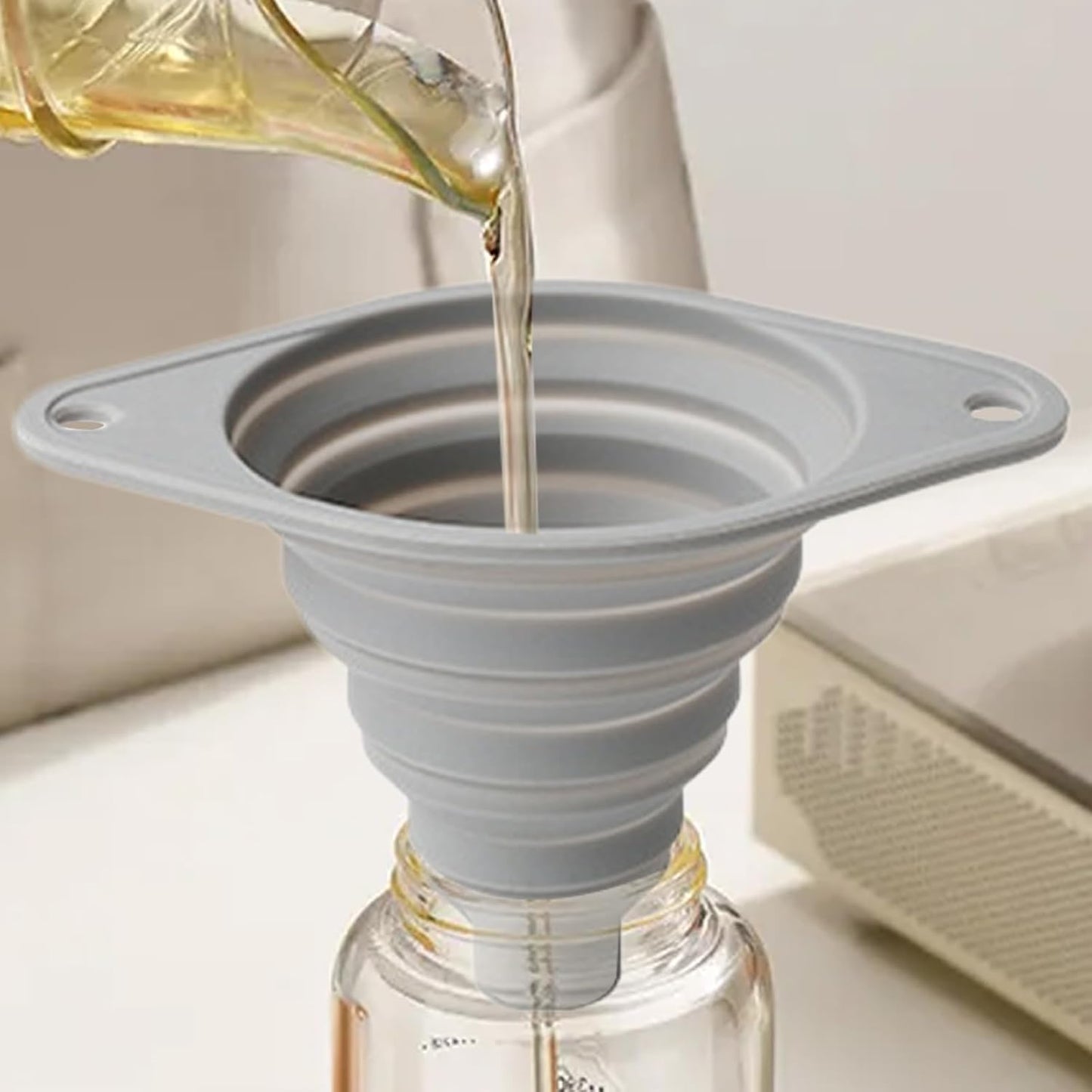 Silicone Funnel, Colla-Psible Funnel, Durability Kitchen Large Wide Mouth, Silicone Funnels for Kitchen Use Filling Bottles, Daily Cooking, and Water or Powder Transfer, Fold Flat for Space Saving