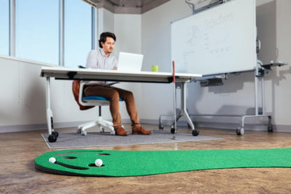 Par Three Golf Putting Green